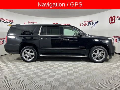 Used 2017 GMC Yukon XL Denali w/ Open Road Package image 10