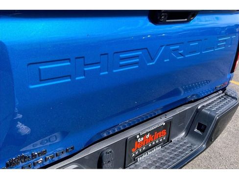Used 2023 Chevrolet Colorado ZR2 w/ ZR2 Convenience Package III AWD/4WD image 33
