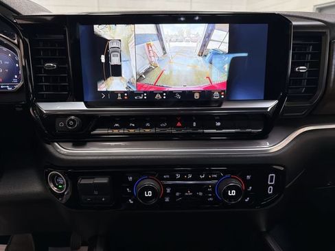 Certified 2024 Chevrolet Silverado 1500 High Country w/ Technology Package AWD/4WD image 17