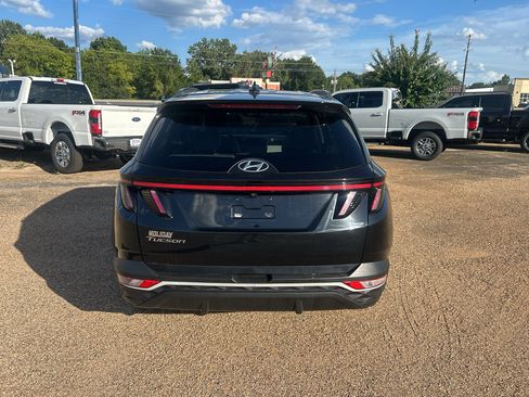 Used 2022 Hyundai Tucson SEL w/ Convenience + Premium Package FWD image 3