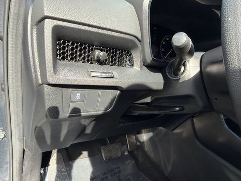 Used 2024 Honda CR-V EX image 31
