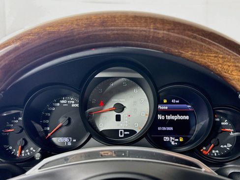 Certified 2016 Porsche 911 Carrera S RWD image 16