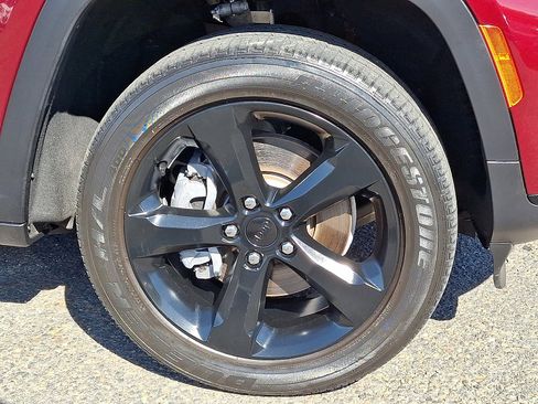 Used 2022 Jeep Grand Cherokee L Laredo image 8