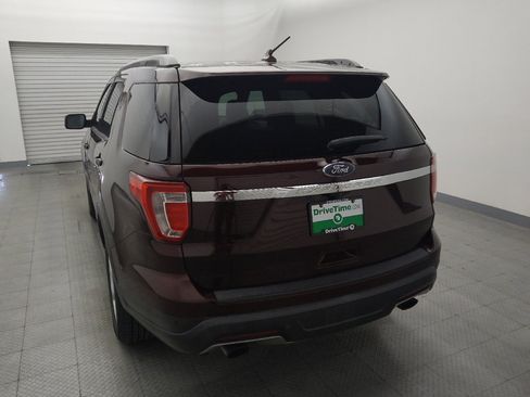 Used 2019 Ford Explorer XLT w/ Equipment Group 201A image 6
