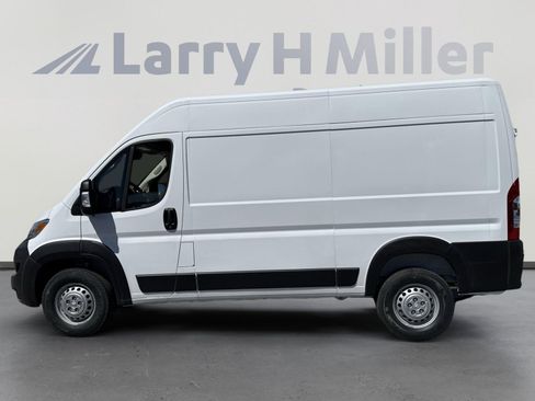 New 2025 RAM ProMaster 1500 w/ Convenience Group image 5