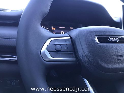 New 2026 Jeep Compass Latitude image 29