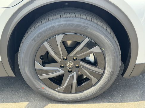 New 2026 Toyota C-HR AWD/4WD image 15