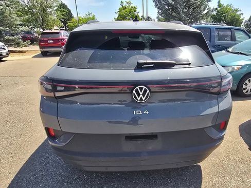 Used 2024 Volkswagen ID.4 2WD image 15