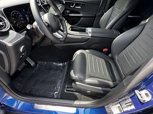 Certified 2025 Mercedes-Benz GLC 300 image 10
