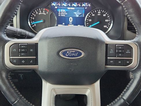 Used 2024 Ford Expedition Max XLT image 11