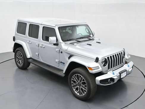Used 2022 Jeep Wrangler Unlimited Sahara image 58