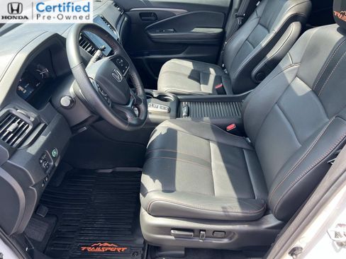 Used 2023 Honda Passport TrailSport image 9
