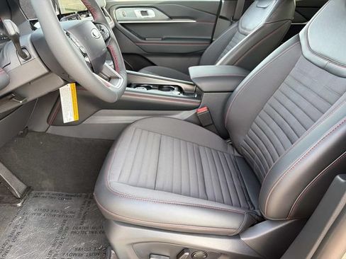 New 2026 Ford Explorer ST-Line w/ ST-Line Street Pack RWD image 17