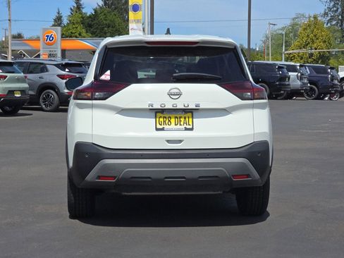 Used 2023 Nissan Rogue S FWD image 8