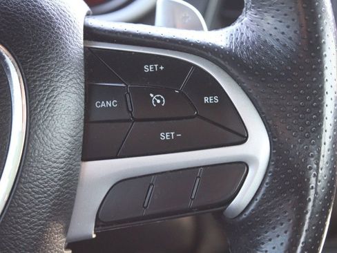 Used 2018 Dodge Challenger R/T Scat Pack w/ Leather Interior Group image 24