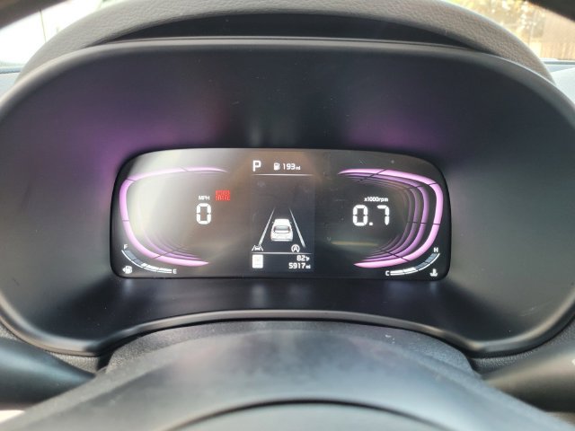 Used 2025 Kia Soul LX w/ LX Technology Package FWD image 24