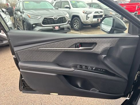 Used 2026 Toyota Camry XSE image 28