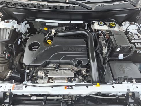 Used 2024 Chevrolet Equinox LT FWD image 32
