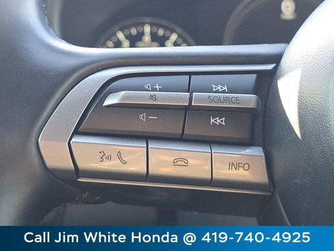 Used 2023 MAZDA MAZDA3 s image 32