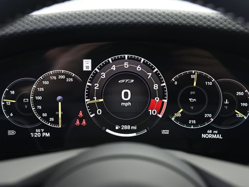 Used 2025 Porsche 911 GT3 image 33