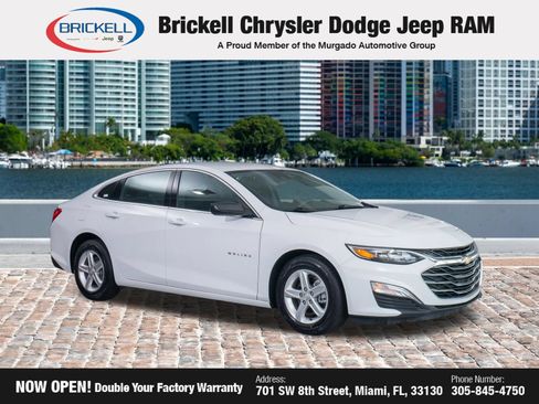 Used 2023 Chevrolet Malibu LS FWD image 2