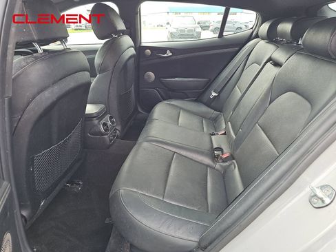 Used 2023 Kia Stinger GT-Line w/ Sun & Sound Package RWD image 4