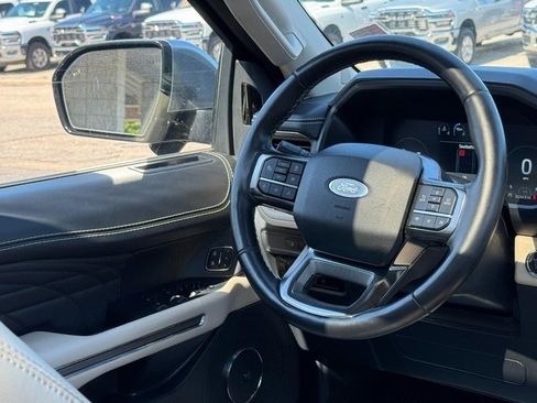 Used 2023 Ford Expedition Max Platinum AWD/4WD image 15