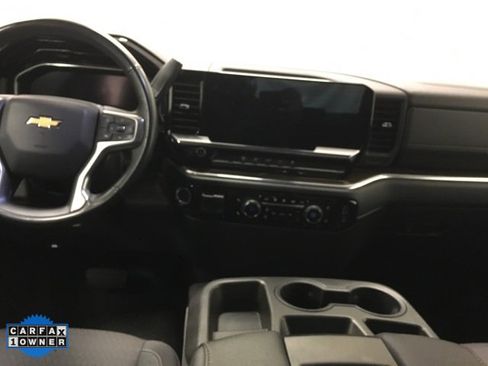 Used 2024 Chevrolet Silverado 2500 LT w/ Convenience Package image 25