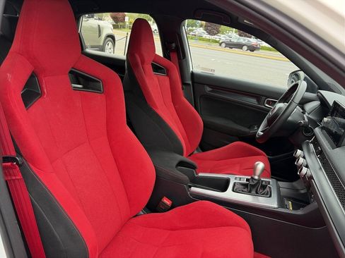 Used 2024 Honda Civic Type R image 19