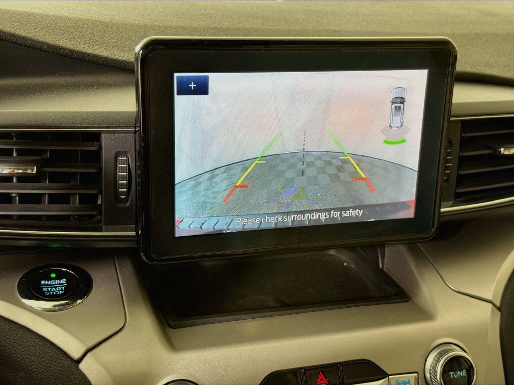 Used 2020 Ford Explorer XLT w/ Equipment Group 202A RWD image 18