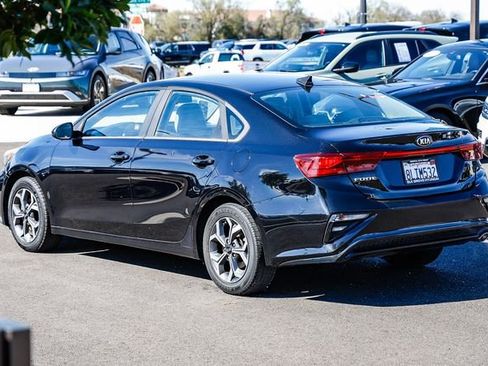 Used 2019 Kia Forte LXS w/ Paint Protection Film Package image 2
