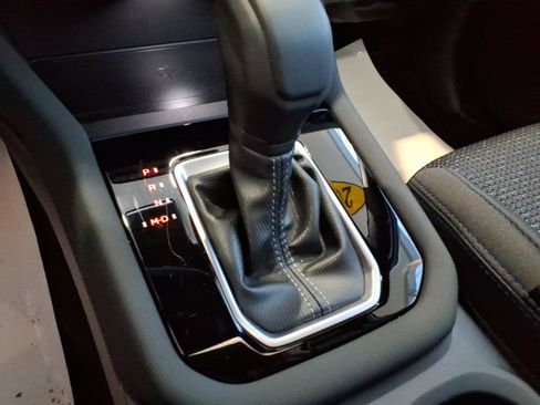 Certified 2025 Subaru Forester Premium image 27