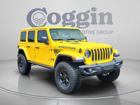 Used 2018 Jeep Wrangler Unlimited Sahara w/ Quick Order Package 24M Moab AWD/4WD image 7