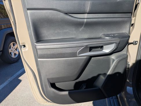 New 2025 Ford Ranger Lariat w/ FX4 Off-Road Package image 25