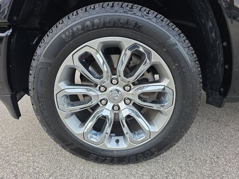 Used 2022 RAM 1500 Laramie w/ Sport Appearance Package image 11