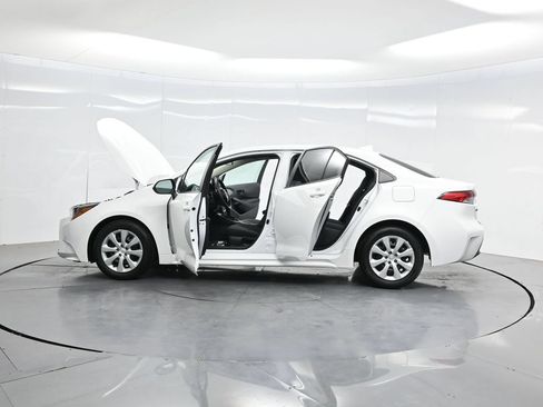 Used 2025 Toyota Corolla LE FWD image 51