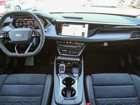 New 2026 Audi S e-tron GT Premium Plus AWD/4WD image 13