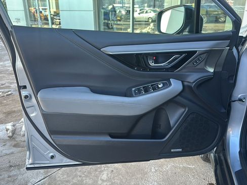Used 2021 Subaru Outback Limited image 15