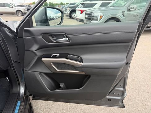 Used 2023 Nissan Pathfinder Platinum AWD/4WD image 21