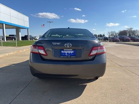 Used 2011 Toyota Camry LE w/ LE Extra-Value Pkg image 7