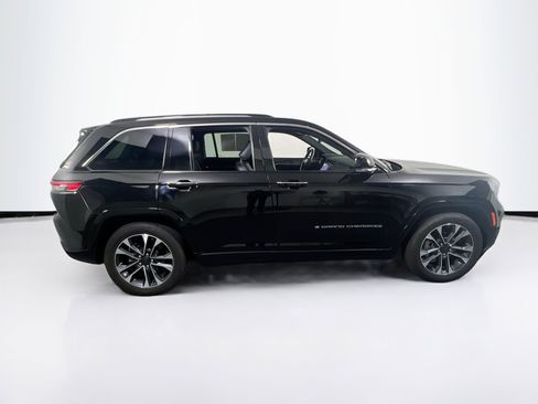 Used 2022 Jeep Grand Cherokee Overland image 4