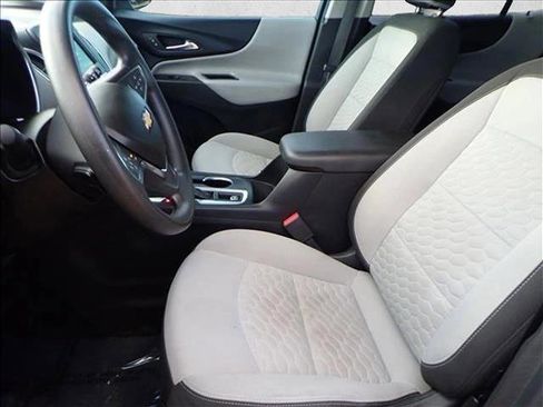Used 2020 Chevrolet Equinox LS w/ LS Convenience Package image 9