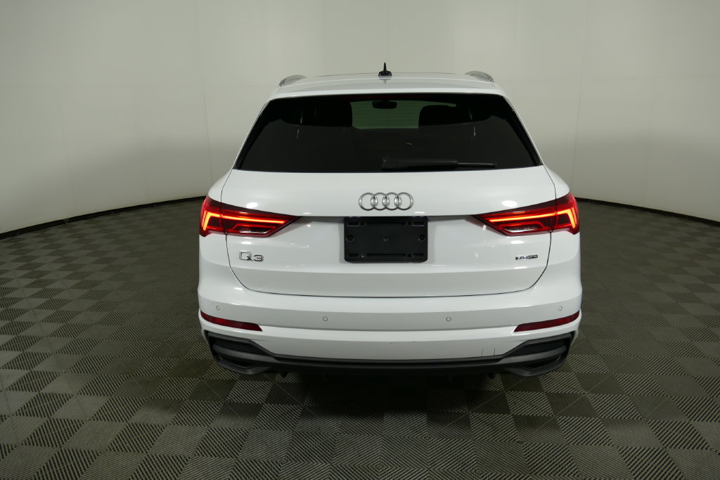 Used 2023 Audi Q3 2.0T Premium Plus w/ Premium Plus Package AWD/4WD image 4