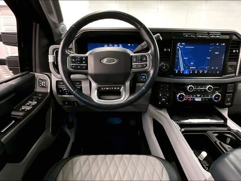 Used 2024 Ford F250 Limited w/ FX4 Off-Road Package image 5