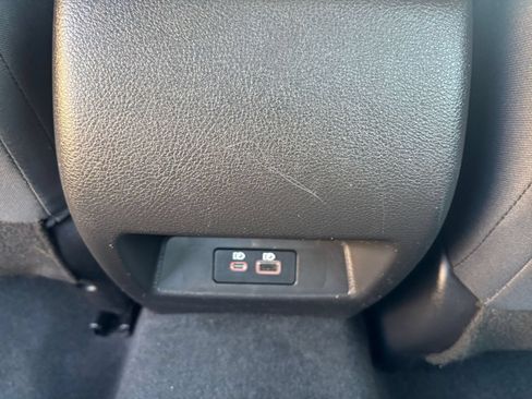 Used 2025 Nissan Altima 2.5 SV FWD image 19