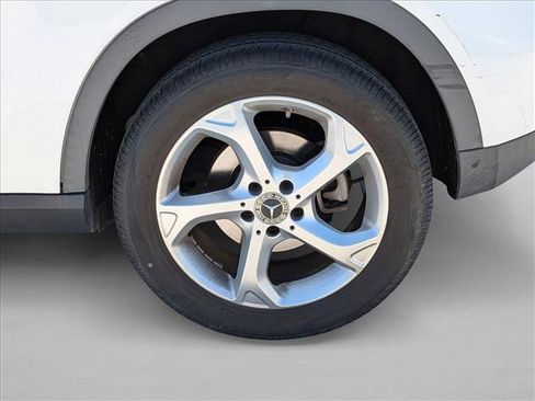 Used 2019 Mercedes-Benz GLA 250 image 17