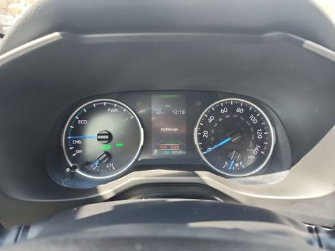 Used 2022 Toyota RAV4 XLE w/ XLE Grade Weather Package AWD/4WD image 19