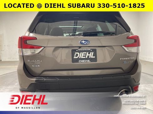 Used 2022 Subaru Forester Premium image 6