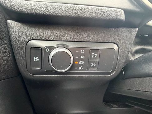 Used 2021 Ford Escape SE image 24