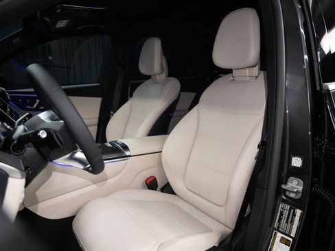 New 2026 Mercedes-Benz GLC 300 4MATIC image 8